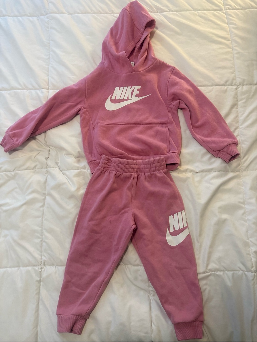 Kids Nike Hooded Sweatshirt & Pants Pink Matching Set - Size 4T